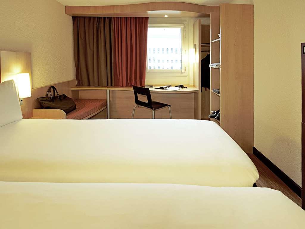 Hotel Ibis Styles Abidjan Plateau Zimmer foto