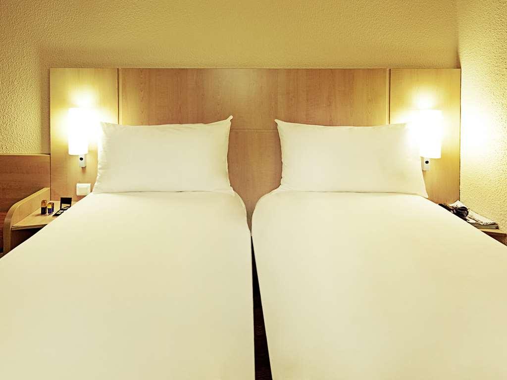 Hotel Ibis Styles Abidjan Plateau Zimmer foto