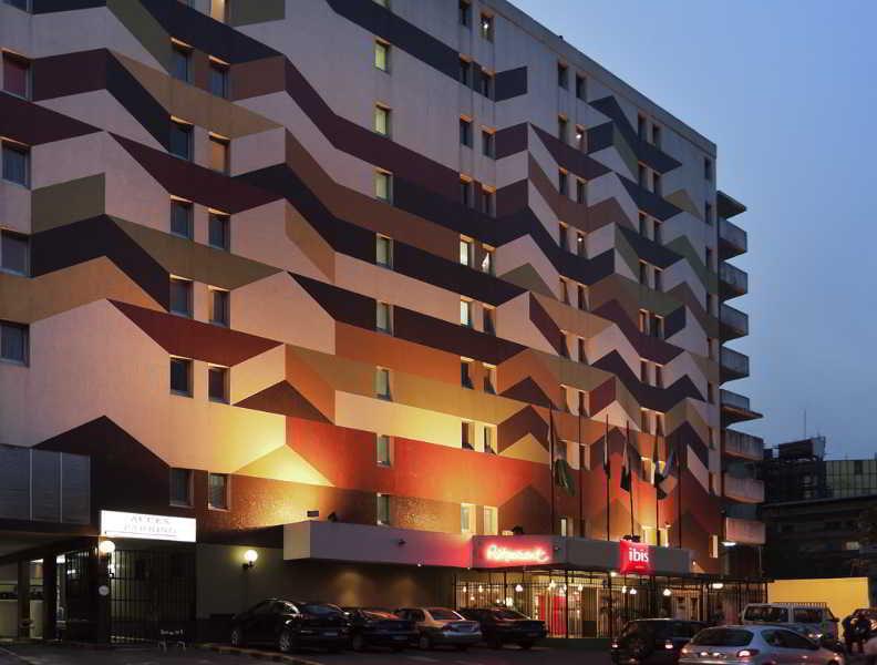 Hotel Ibis Styles Abidjan Plateau Exterior foto
