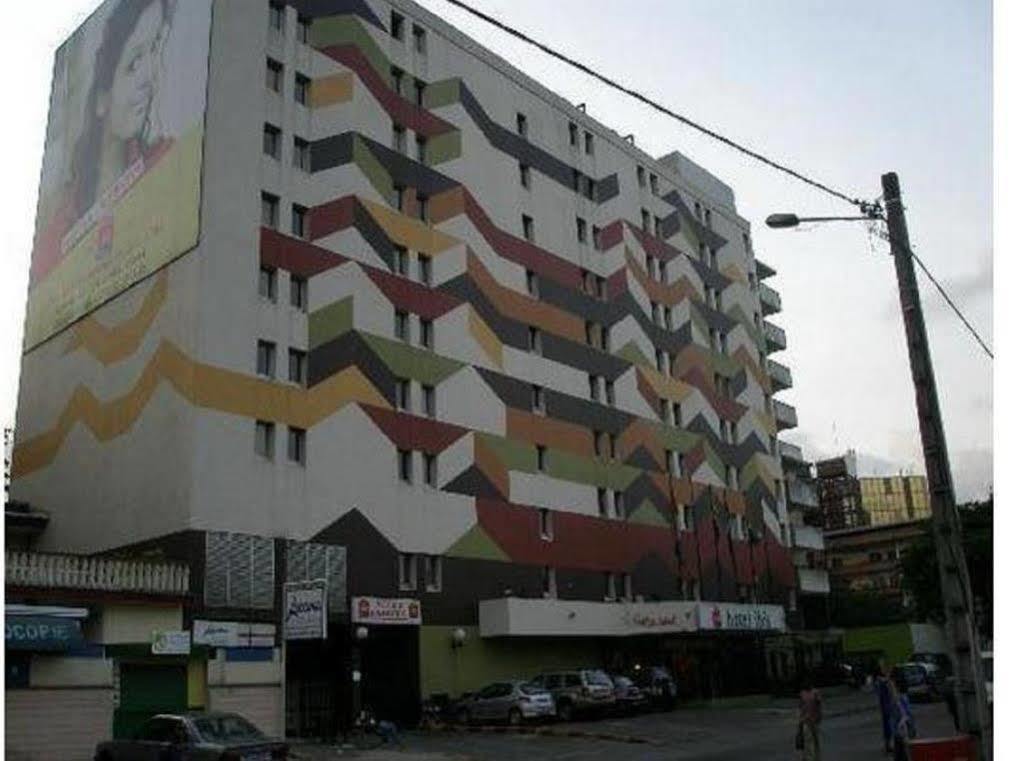 Hotel Ibis Styles Abidjan Plateau Exterior foto